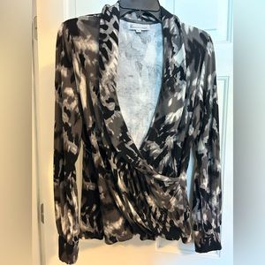 Elliott Lauren Surplice Neckline Knit Blouse - Large